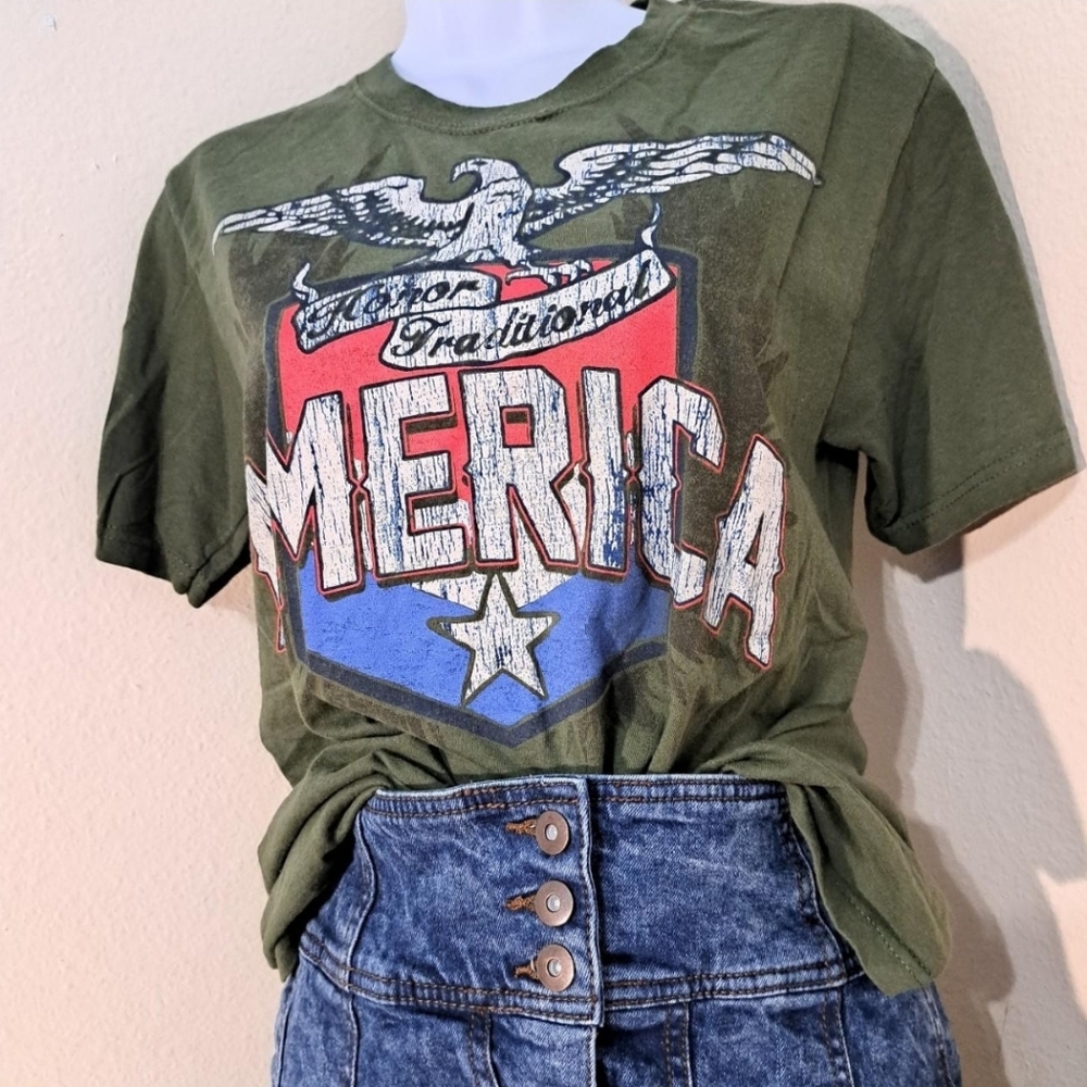Honor Traditonal America' T-Shirt.